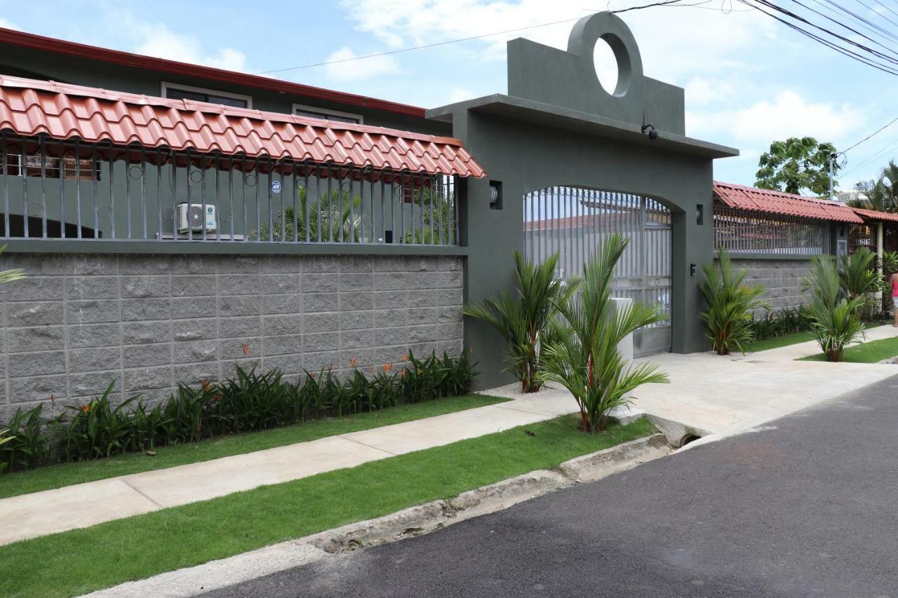 12b Sol Quadplex Apartment *